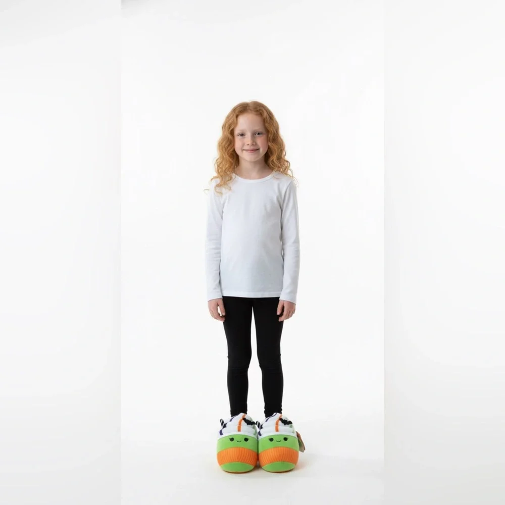 Squishmallows Green‎ and Orange Bat Socks NWT , ships next day .